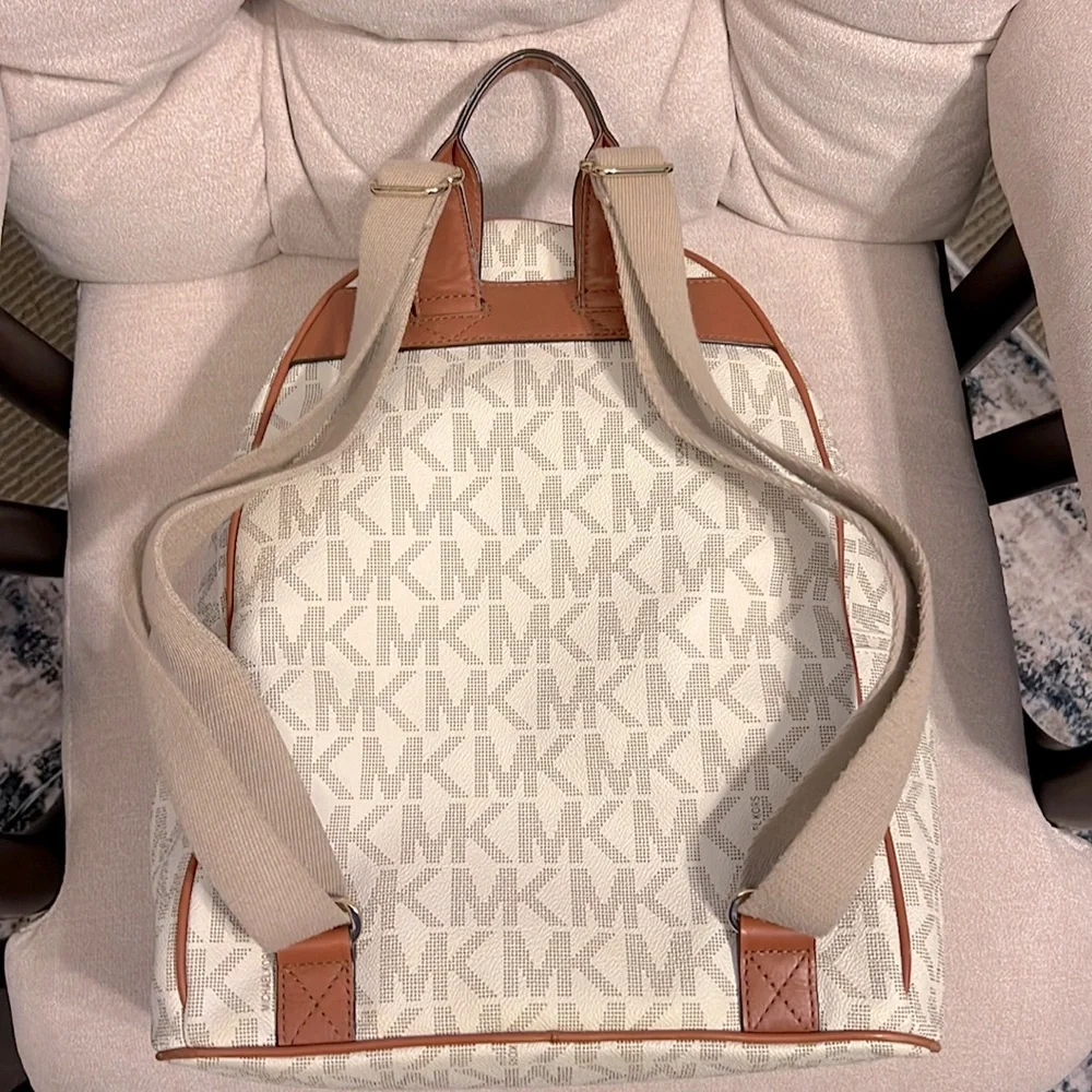 Michael Kors Cream and brown zip backpack - Picture 7 of 12